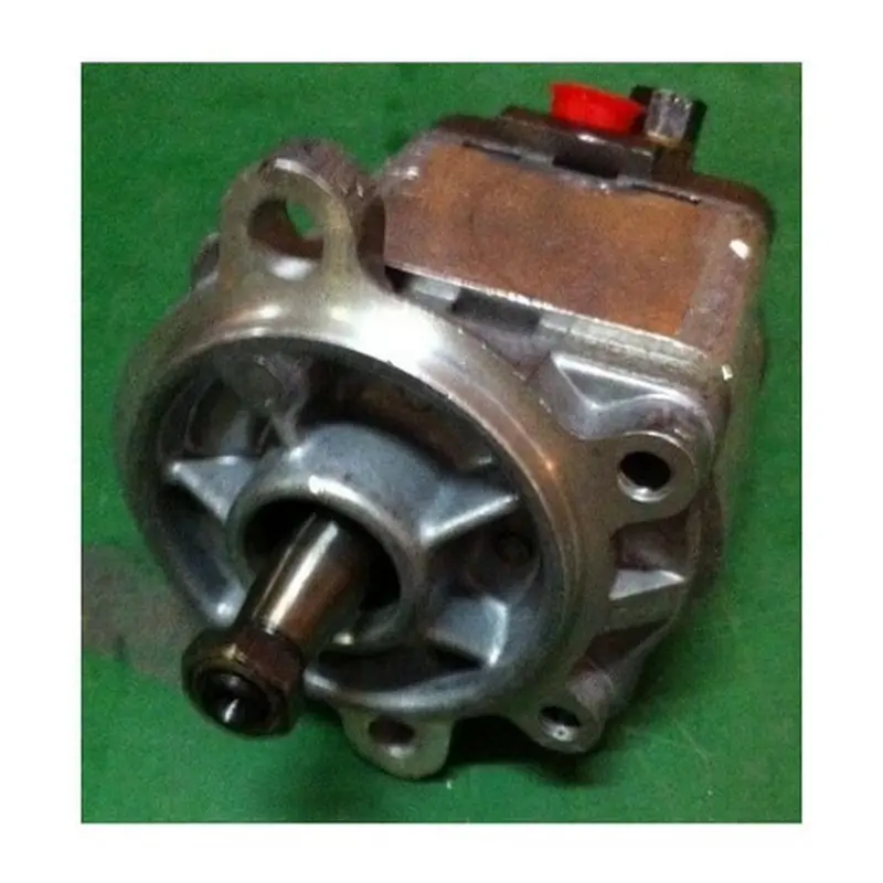 FAX-F-953674-D Power Steering Pump C7NN3A674D